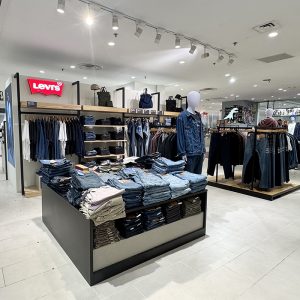 Levis